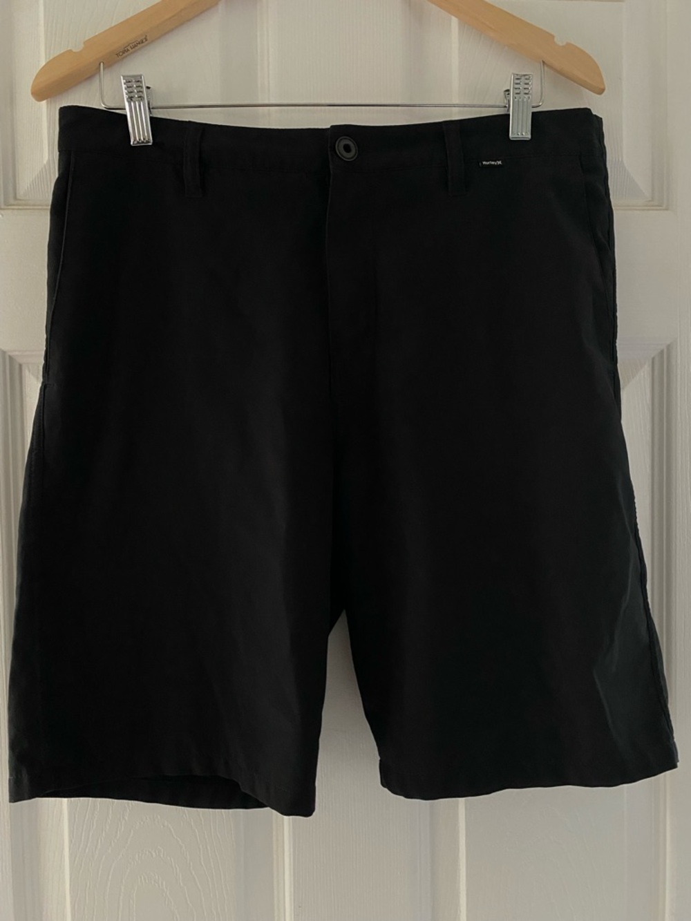 Hurley Men’s Board Shorts Size 32 Color Black